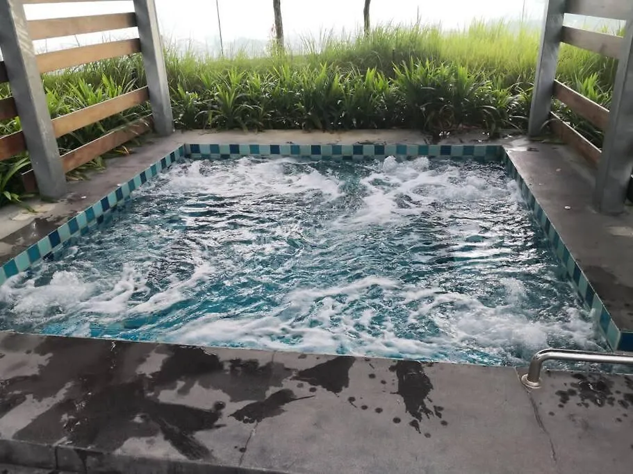 Apartment Ekocheras#Above Mall#Link Mrt#6 Pax Kuala Lumpur Malaysia